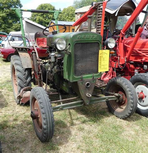 Er Deutz Steht Auf Dem Ausstellungsgel Nde In Gudensberg Im Juni