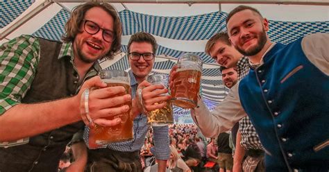 Bierpreis Beim Oktoberfest Wie Viel Kostet Ein Ma Bier In Karlsruhe