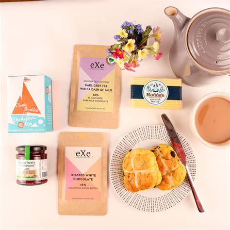 Easter Hot Cross Bun Chocolate Hamper From 34 50