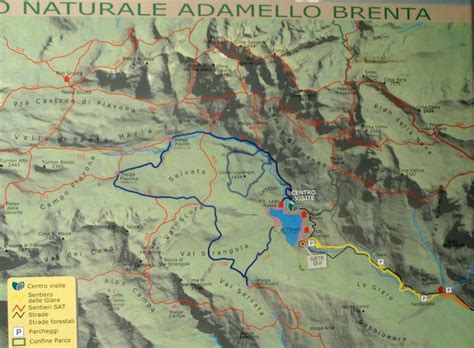 Il Lago Di Tovel E Situato Nell Territorio Del Comune Di Tuenno TN