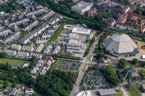 Luftaufnahme Oberhausen Geb Udekomplex Des Weiterbildungs Und