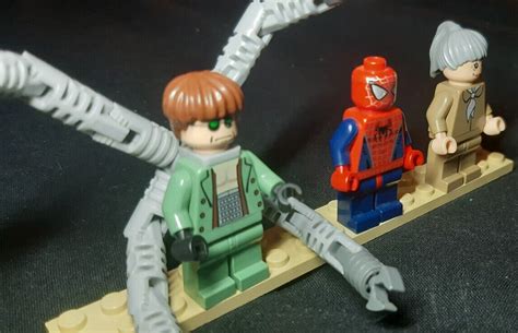 Ultra Rare Spider Man Doc Ock Aunt May Minifigures From Lego 4854 Set