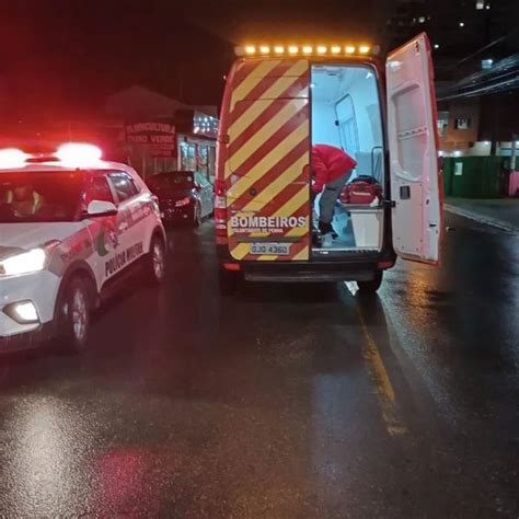 Motociclistas Se Ferem Gravidade Em Acidentes De Tr Nsito Sob Chuva