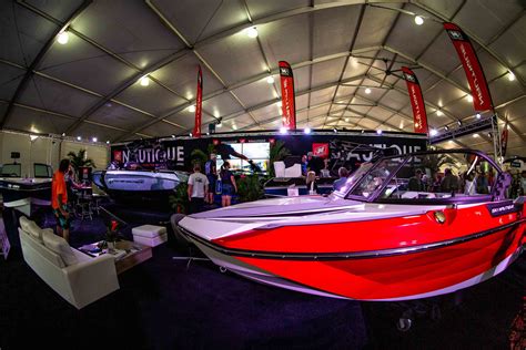 2019 Miami International Boat Show Alliance Wakeboard