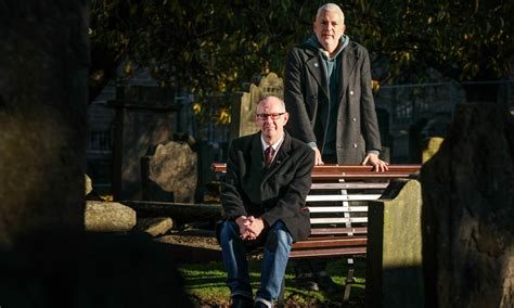 Dundee Celebrant And Poet Hope To Launch Lonely Funerals Project