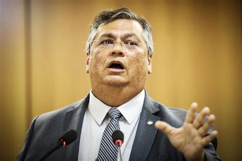 Flávio Dino será o relator no STF de recurso de Bolsonaro contra multa