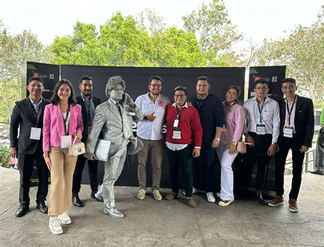 Participación de Estudiantes de UGB en el Congreso SNBX Una