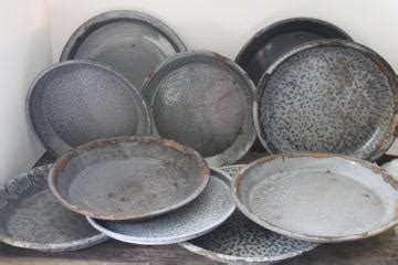 Old Antique Speckled Enamelware Pie Plates Vintage Graniteware Pans Lot