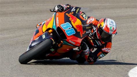 Gp Spagna Qualifiche Moto E Moto Martin E Suzuki In Pole