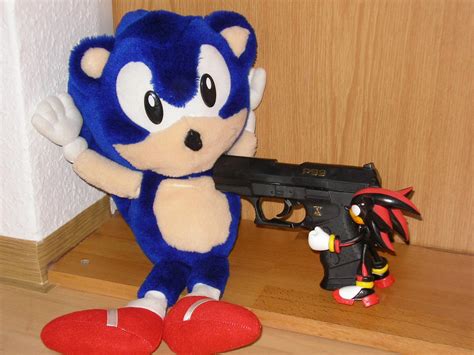 Shadow vs Sonic by king-boom-boo on DeviantArt