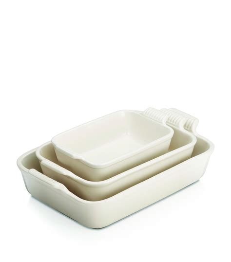 Le Creuset Medium Stoneware Heritage Dish (31cm) | Harrods US