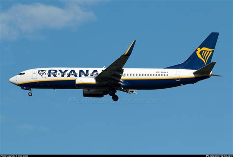 EI DLY Ryanair Boeing 737 8AS WL Photo by Imre Szabó ID 1406625