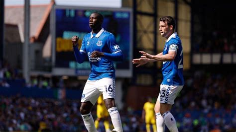 Everton Sheffield United Abdoulaye Doucoure Scores Winner Bbc Sport