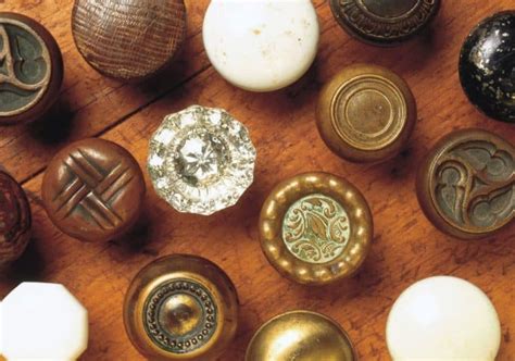 Old Buttons Value Identification Price Guides