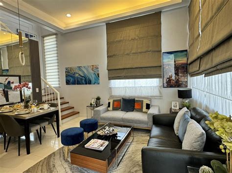 3 BEDROOM BRAND NEW TOWNHOUSE IN EDSA MUNOZ NEAR SM NORTH AND TRINOMA