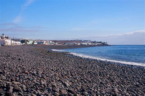 10 Best Beaches in Lanzarote - Which Lanzarote Beach is Right For You ...