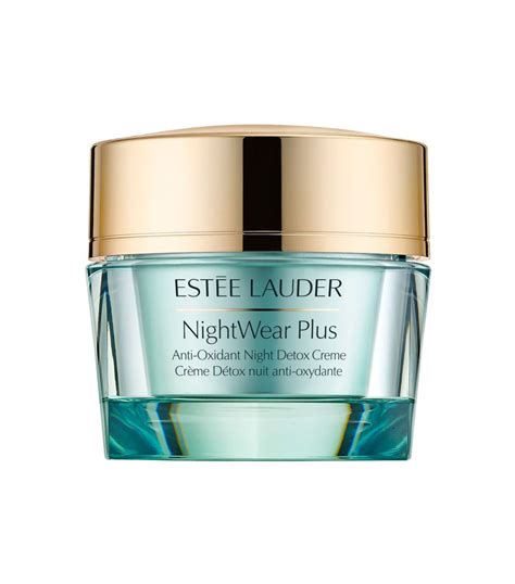 21 Best Estée Lauder Products That Are Totally Worth It | Who What Wear