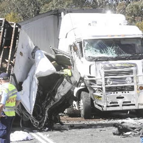 Picton Rd Fatal Truck Crash Illawarra Mercury Wollongong NSW