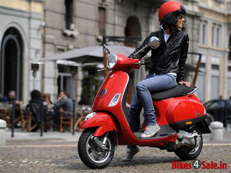 Vespa LX 125 Price Specs Mileage Colours Photos And Reviews