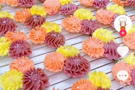 Resep Kue Semprit Dahlia Tiga Warna Unik Dan Menggugah Selera