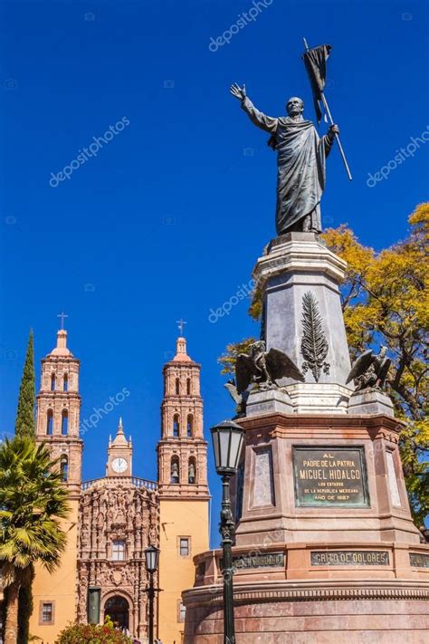 Father Miguel Hidalgo Statue Parroquia Cathedral Dolores Hidalgo Mexico ...