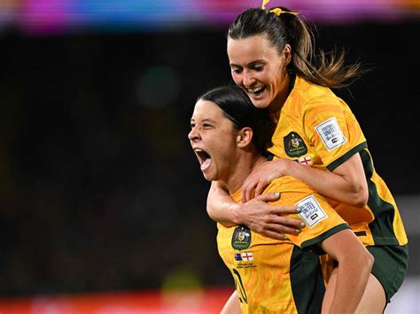 Matildas Lose To England Ellie Carpenters Vile Social Media Abuse