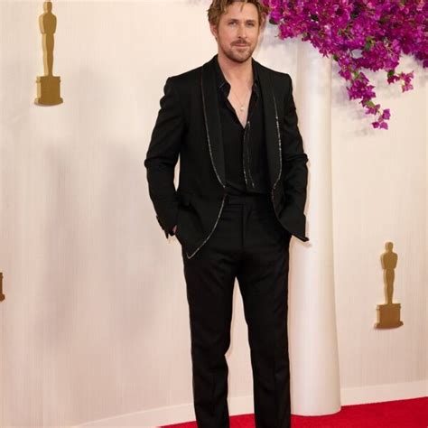 Ryan Gosling En La Alfombra Roja De Los Premios Oscar 2024 Alfombra