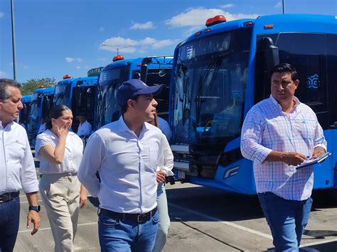 Mauricio Vila Entrega Nuevas Unidades Para Nuevas Rutas Va Y Ven Con