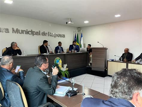 RAPOSA Câmara Municipal recebe diretor do SAAE para prestação de