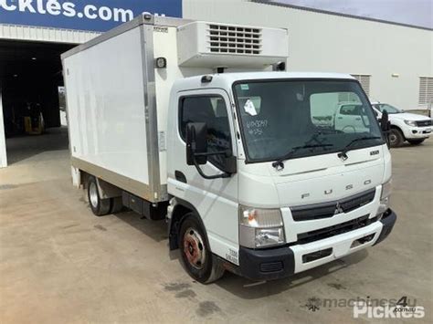 Buy Used Mitsubishi Fuso Canter Mini Loader In Listed On Machines U