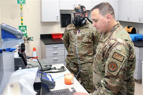 DVIDS News Selfridge Airmen Ensure Gas Masks Fit Right