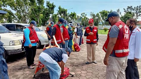 PMI Pasbar Siagakan 21 Petugas Dan 3 Mobil Di Posko Pelayanan Idulfitri