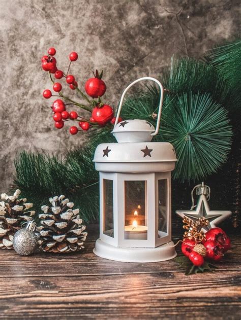 10 must-have Christmas decorations for a festive home