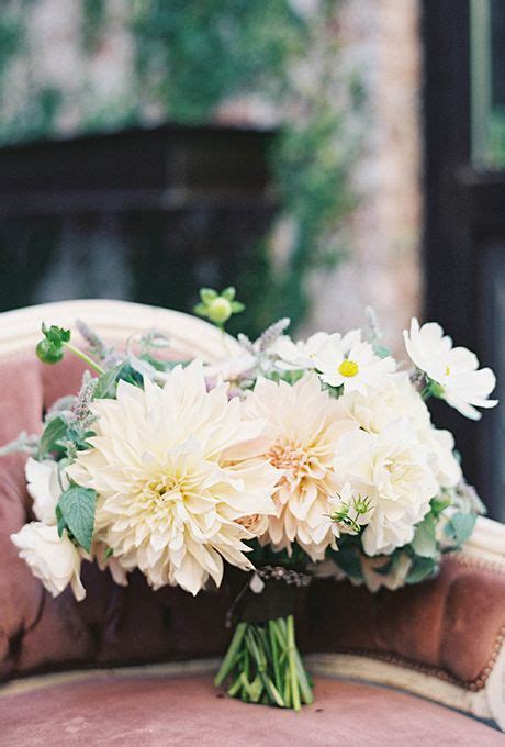 31 Knockout Dahlia Wedding Bouquets