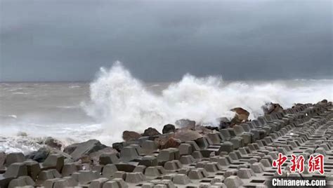 台风“卢碧”携强风雨登陆粤东 系广东汕头时隔7年再遇台风台风汕头市广东省新浪新闻