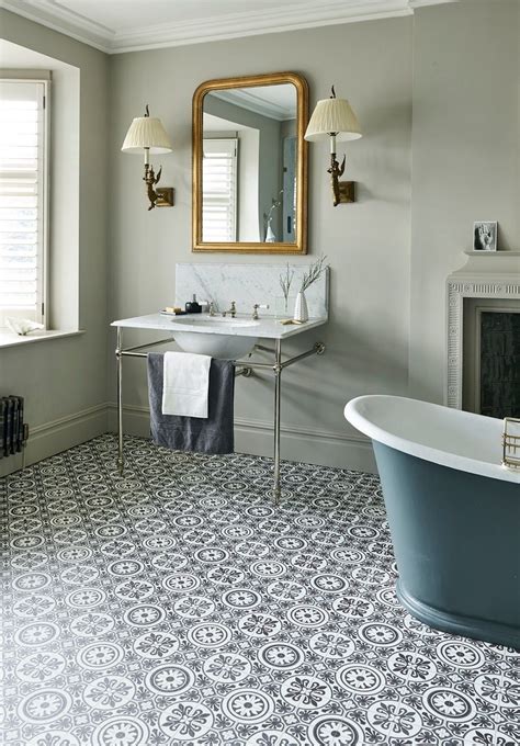 Classic Victorian Tile | VINYL OFF CUT