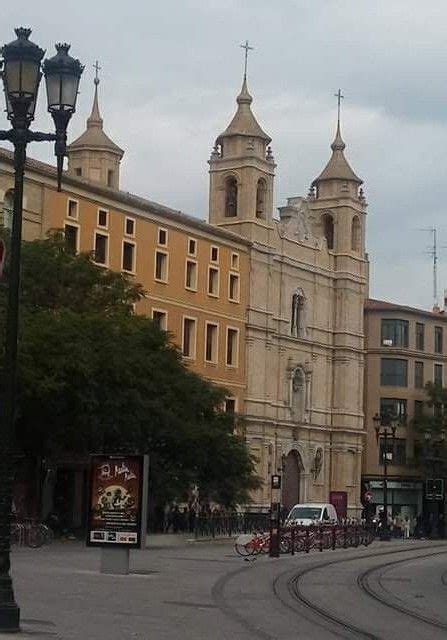 Iglesia Y Colegio De Las Escuelas Pias Zaragoza