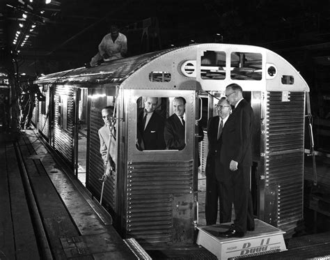 New York’s Oldest Subway Cars, Beautiful Symbols of a Sad Decline | The