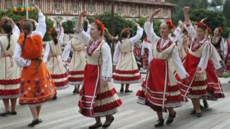 Mezinárodní dětský folklorní festival v Luhačovicích a Pohádkový les na