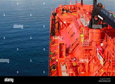 Bow Gas Tanker Ship Hi Res Stock Photography And Images Alamy