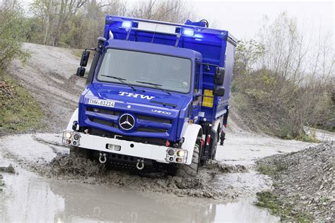 Nfz Messe Fotostrecke Mercedes Benz Unimog Bew Hrter