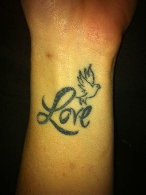 30 Best Love Tattoo Designs