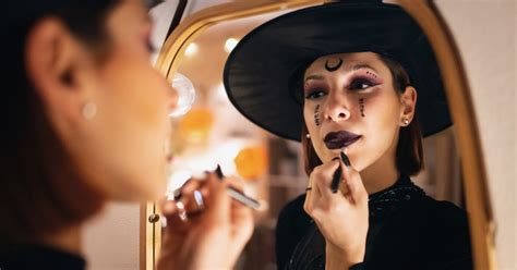 Classy And Elegant Halloween Costumes For Women Popsugar Fashion