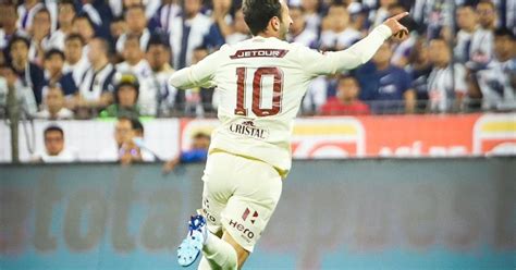 Horacio Calcaterra La Estrella 27 Con Universitario El Gol En Matute