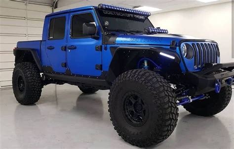 Pin By Ae On Jeeps Only Jeep Gladiator Blue Jeep Jeep Suv