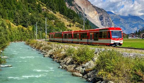 8 Beautiful Train Rides You Must Try in Europe - lifeberrys.com