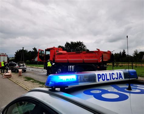 Droga Odblokowana Policja Podaje Szczeg Y Miertelnego Wypadku Ntv