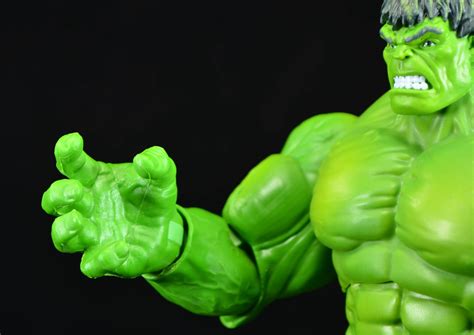 Hasbro Marvel Legends 80th Anniversary Hulk Vs Wolverine Two Pack Review