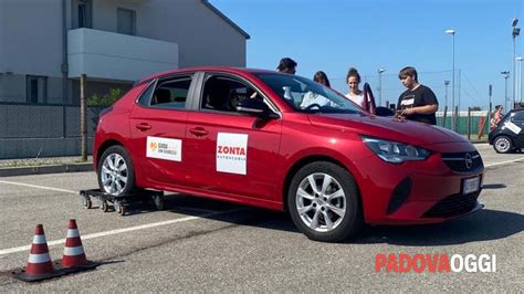 Sicurezza Stradale Un Corso Di Guida Sicura A Cittadella Per