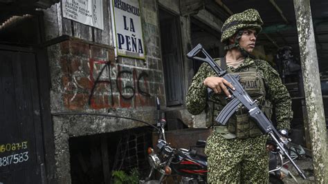 Dos Uniformados Colombianos Fueron Asesinados En Dos Ataques